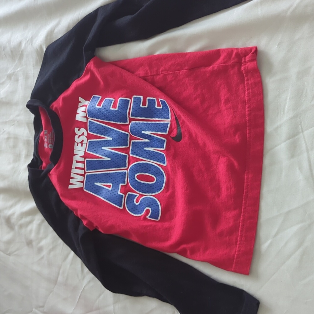 Kids Nike long sleeve top
